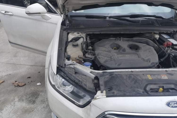 Used Ford Taurus 2017 EcoBoost 245 Fashion Edition Engine Bay Right