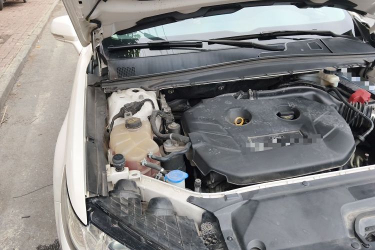 Used Ford Taurus 2017 EcoBoost 245 Fashion Edition Engine Bay Right