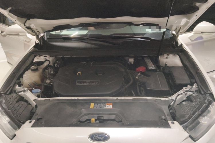 Used Ford Taurus 2017 EcoBoost 245 Fashion Edition Engine Bay