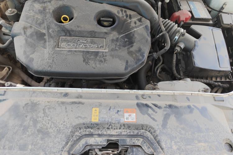 Used Ford Taurus 2017 EcoBoost 245 Fashion Edition Engine Bay