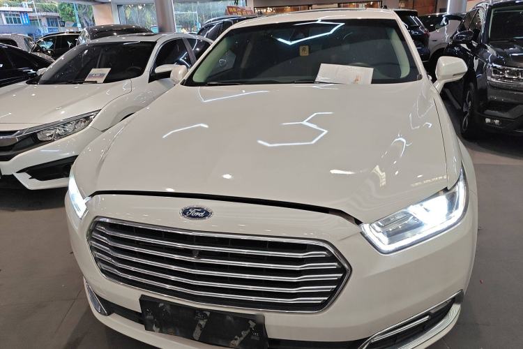 Used Ford Taurus 2017 EcoBoost 245 Fashion Edition Exterior 1