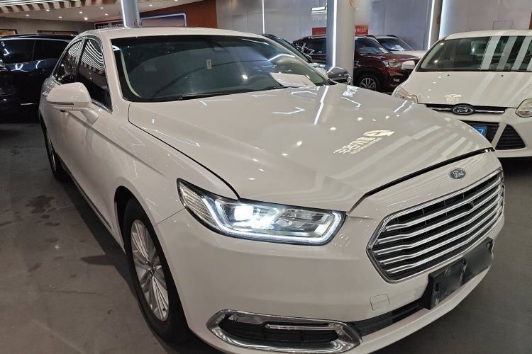 Used Ford Taurus 2017 EcoBoost 245 Fashion Edition Exterior 2