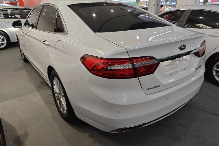 Used Ford Taurus 2017 EcoBoost 245 Fashion Edition Exterior 3