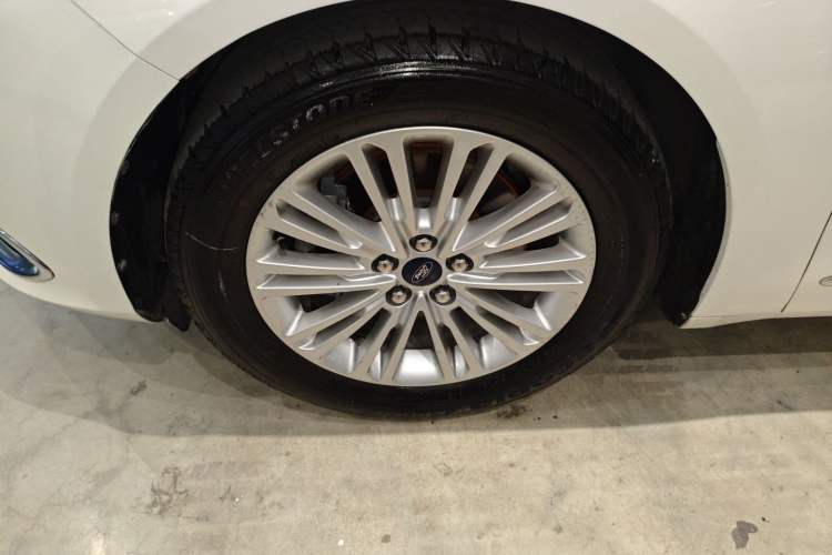 Used Ford Taurus 2017 EcoBoost 245 Fashion Edition Exterior 4