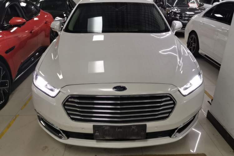 Used Ford Taurus 2017 Facelifted EcoBoost 245 Luxury Version Front