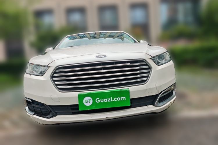 Used Ford Taurus 2017 EcoBoost 245 Fashion Edition Front