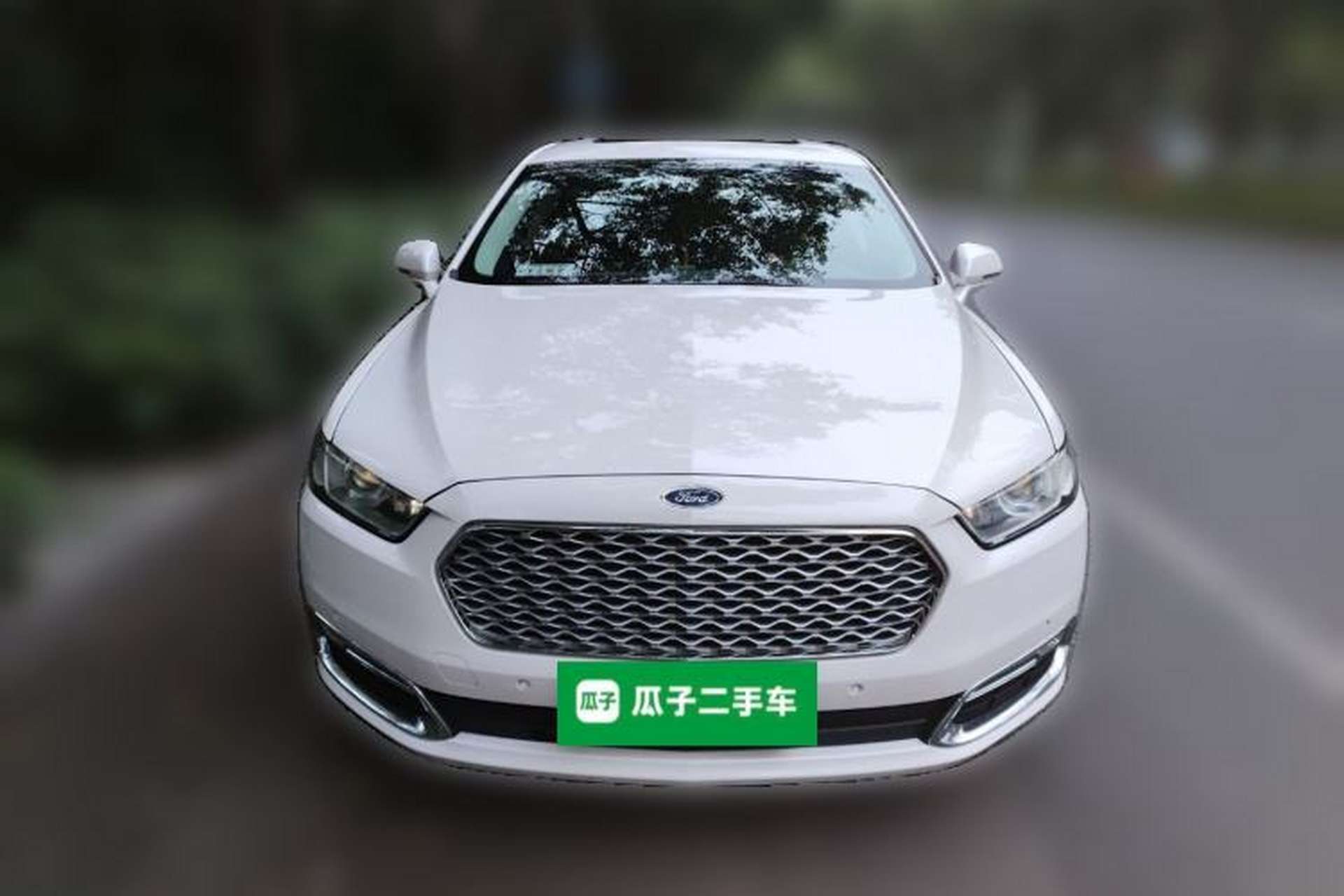 Used Ford Taurus 2017 EcoBoost 245 Fashion Edition Front