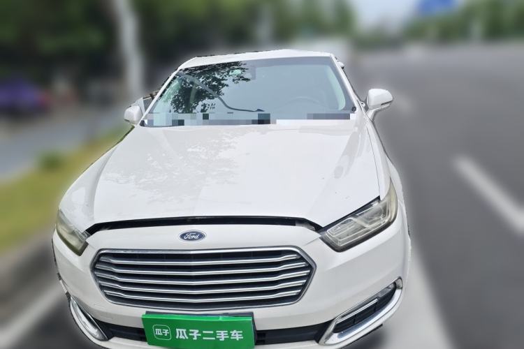 Used Ford Taurus 2017 EcoBoost 245 Fashion Edition Front
