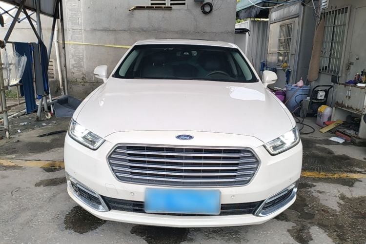 Used Ford Taurus 2017 EcoBoost 245 Flagship Model Front