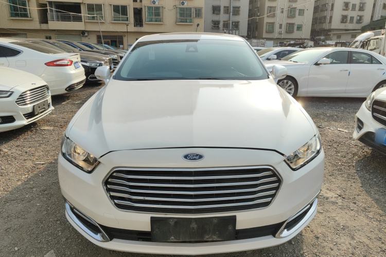 Used Ford Taurus 2017 EcoBoost 245 Fashion Edition Front