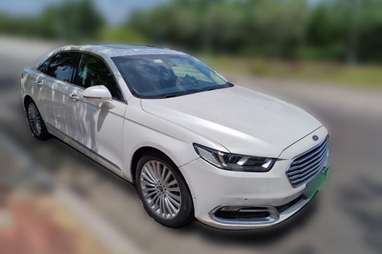Used Ford Taurus 2017 EcoBoost 245 Flagship Model Front Right 45 Deg