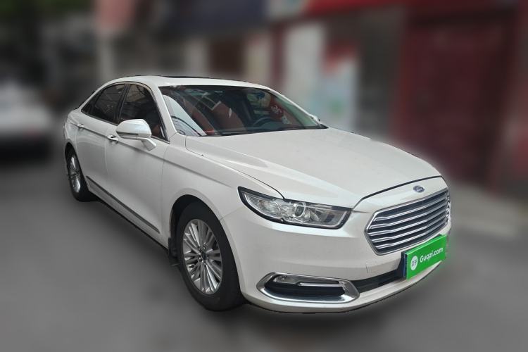 Used Ford Taurus 2017 EcoBoost 245 Fashion Edition Front Right 45 Deg