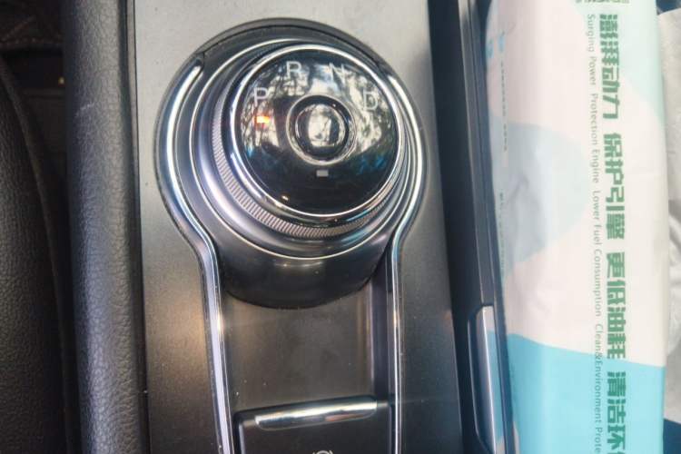Used Ford Taurus 2017 EcoBoost 180 Luxury Model Gear Lever