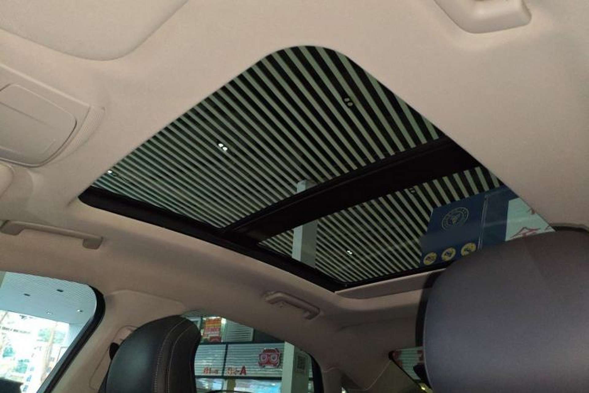Used Ford Taurus 2017 EcoBoost 245 Fashion Edition Headliner
