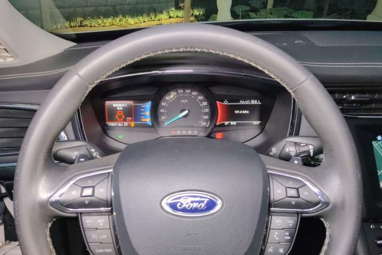 Used Ford Taurus 2017 EcoBoost 245 Luxury Model Instrument Cluster