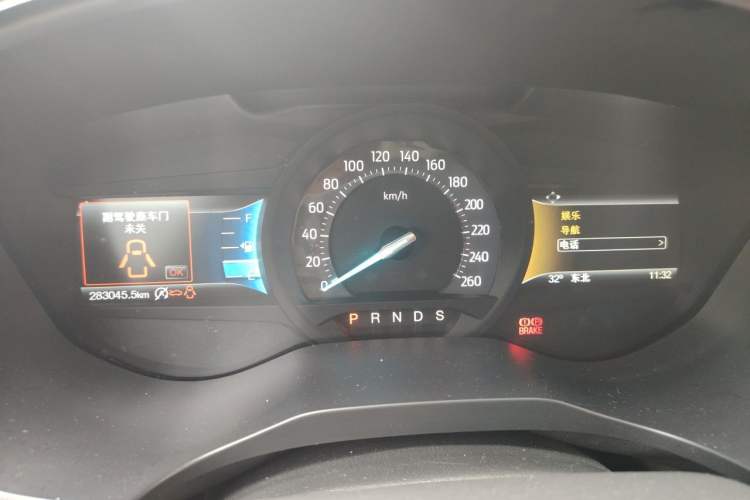 Used Ford Taurus 2017 EcoBoost 245 Fashion Edition Instrument Cluster