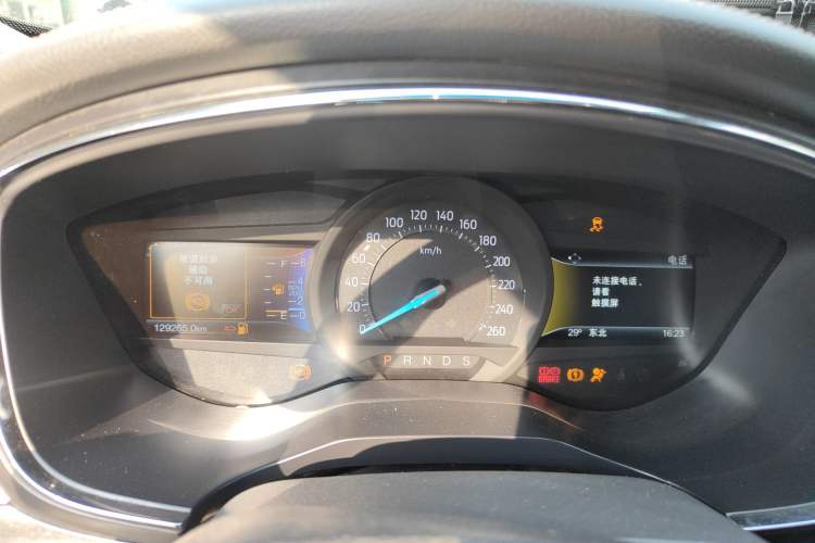 Used Ford Taurus 2017 EcoBoost 245 Fashion Edition Instrument Cluster