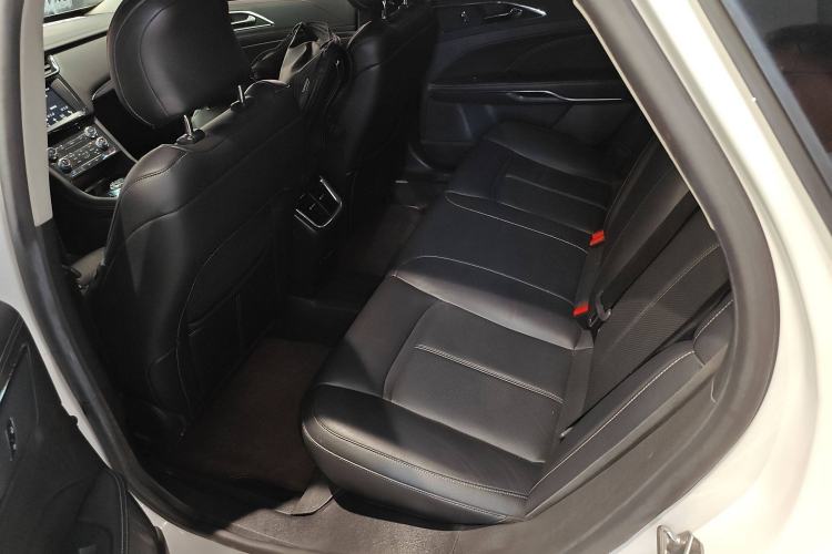 Used Ford Taurus 2017 EcoBoost 245 Fashion Edition Interior 4