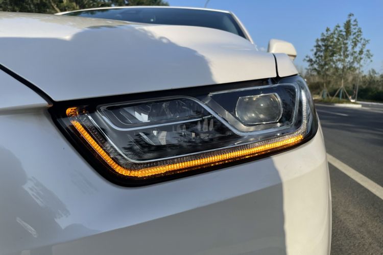 Used Ford Taurus 2017 EcoBoost 245 Luxury Model Left Front Headlight