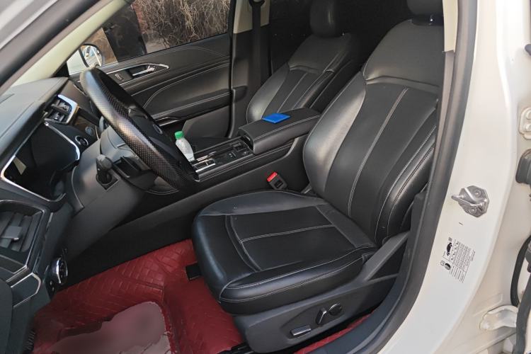Used Ford Taurus 2017 EcoBoost 180 Luxury Model Left Front Seat