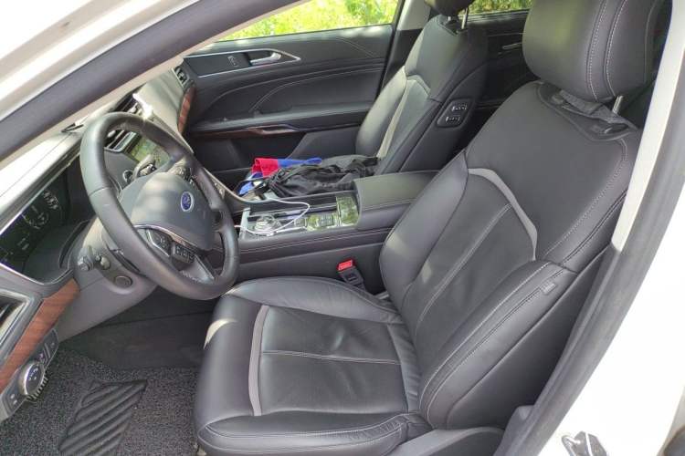 Used Ford Taurus 2017 EcoBoost 245 Flagship Model Left Front Seat