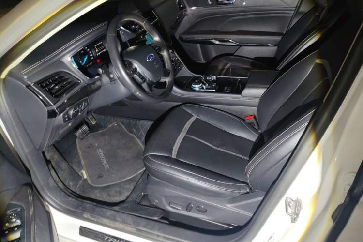 Used Ford Taurus 2017 EcoBoost 245 Luxury Model Left Front Seat