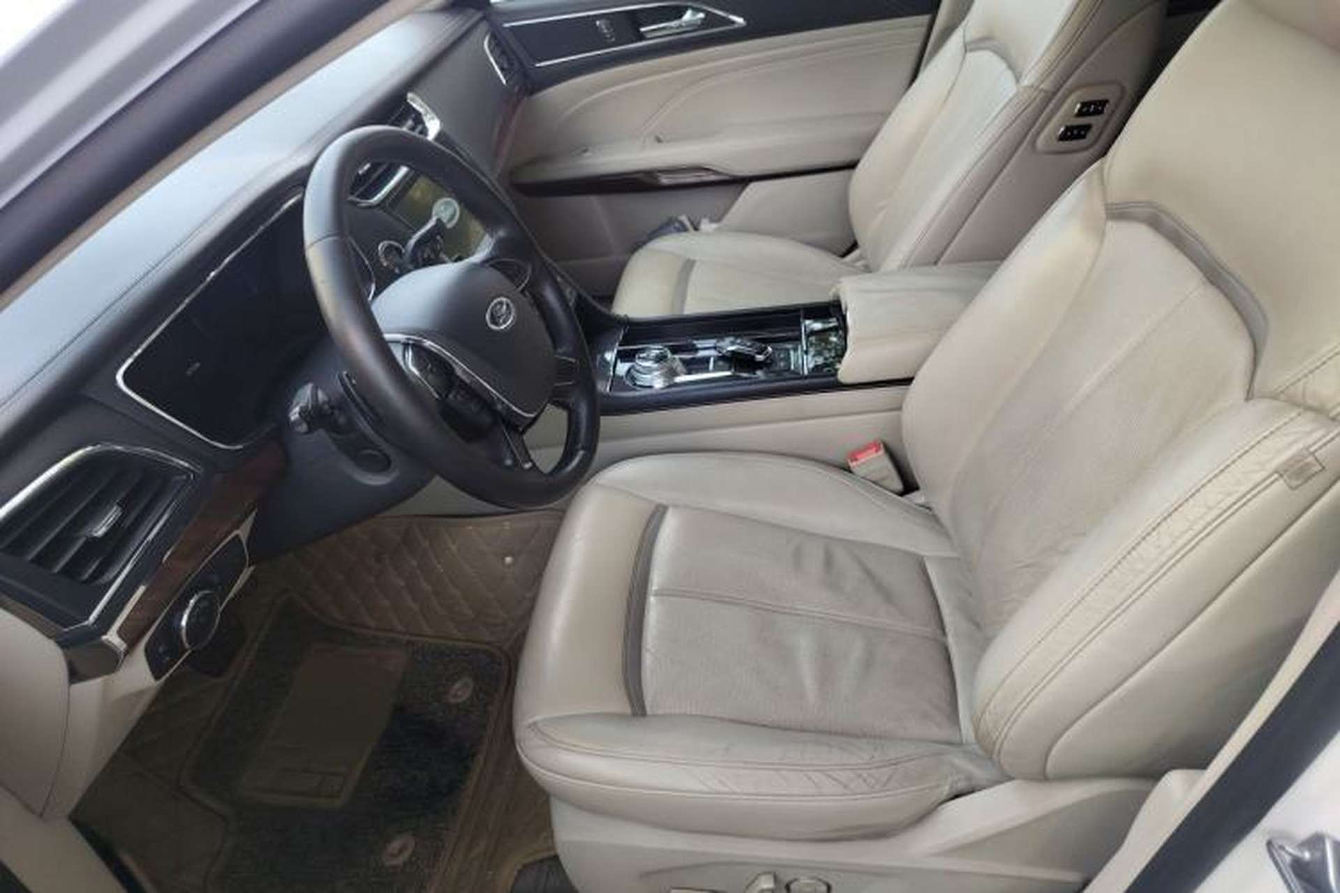 Used Ford Taurus 2017 EcoBoost 245 Flagship Model Left Front Seat