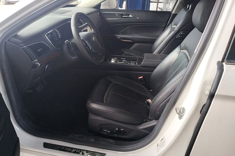 Used Ford Taurus 2017 EcoBoost 245 Flagship Model Left Front Seat