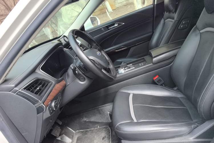 Used Ford Taurus 2017 EcoBoost 325 V6 Flagship Model Left Front Seat
