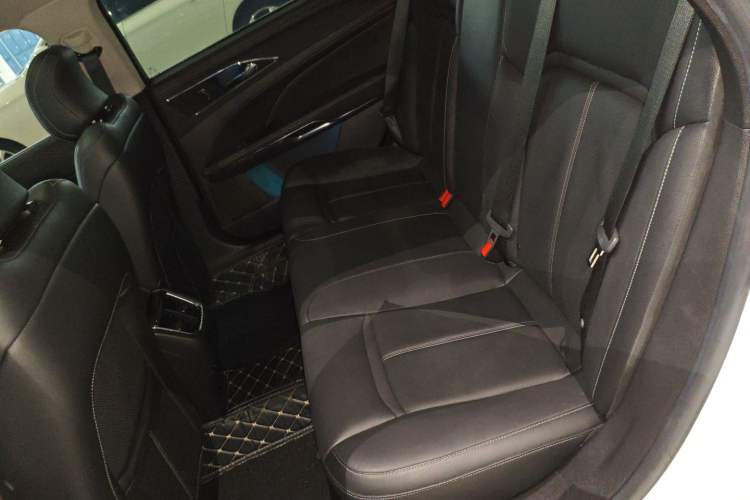 Used Ford Taurus 2017 EcoBoost 245 Fashion Edition Left Rear Seat