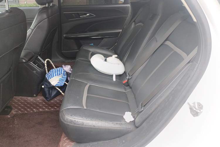Used Ford Taurus 2017 Facelifted EcoBoost 245 Luxury Version Left Rear Seat