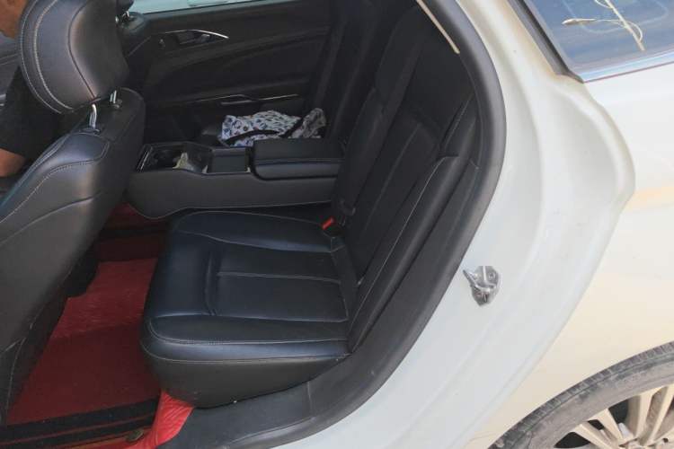 Used Ford Taurus 2017 EcoBoost 245 Fashion Edition Left Rear Seat
