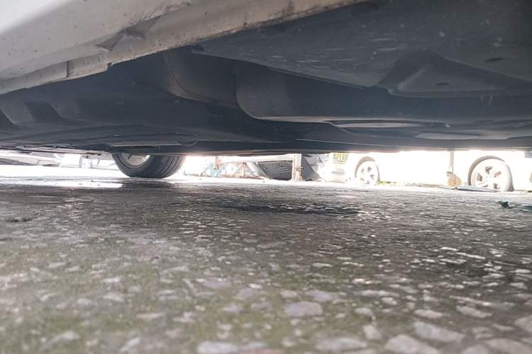 Used Ford Taurus 2017 EcoBoost 245 Flagship Model Left Side Sill