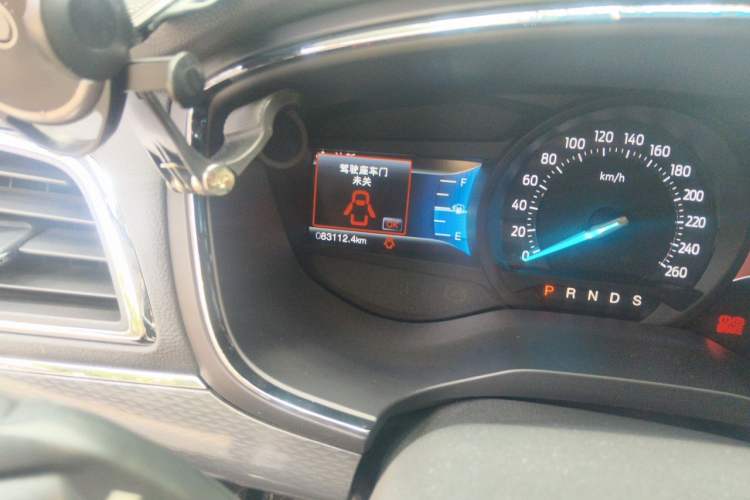Used Ford Taurus 2017 EcoBoost 180 Luxury Model Odometer Close Up