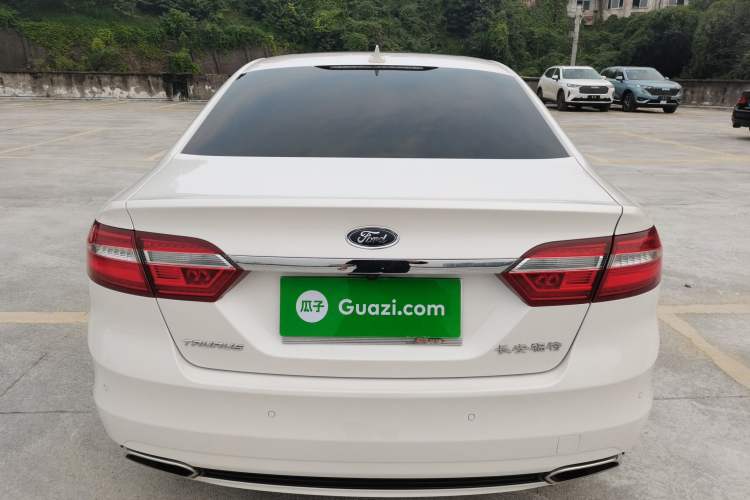 Used Ford Taurus 2017 EcoBoost 245 Luxury Model Rear