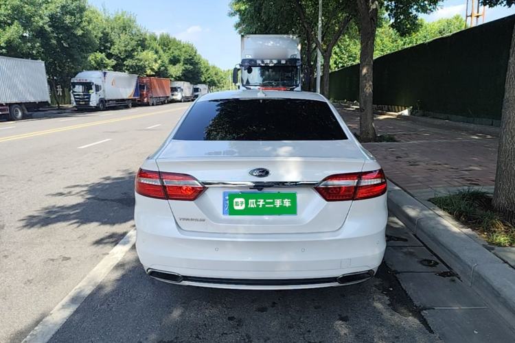 Used Ford Taurus 2017 EcoBoost 245 Fashion Edition Rear