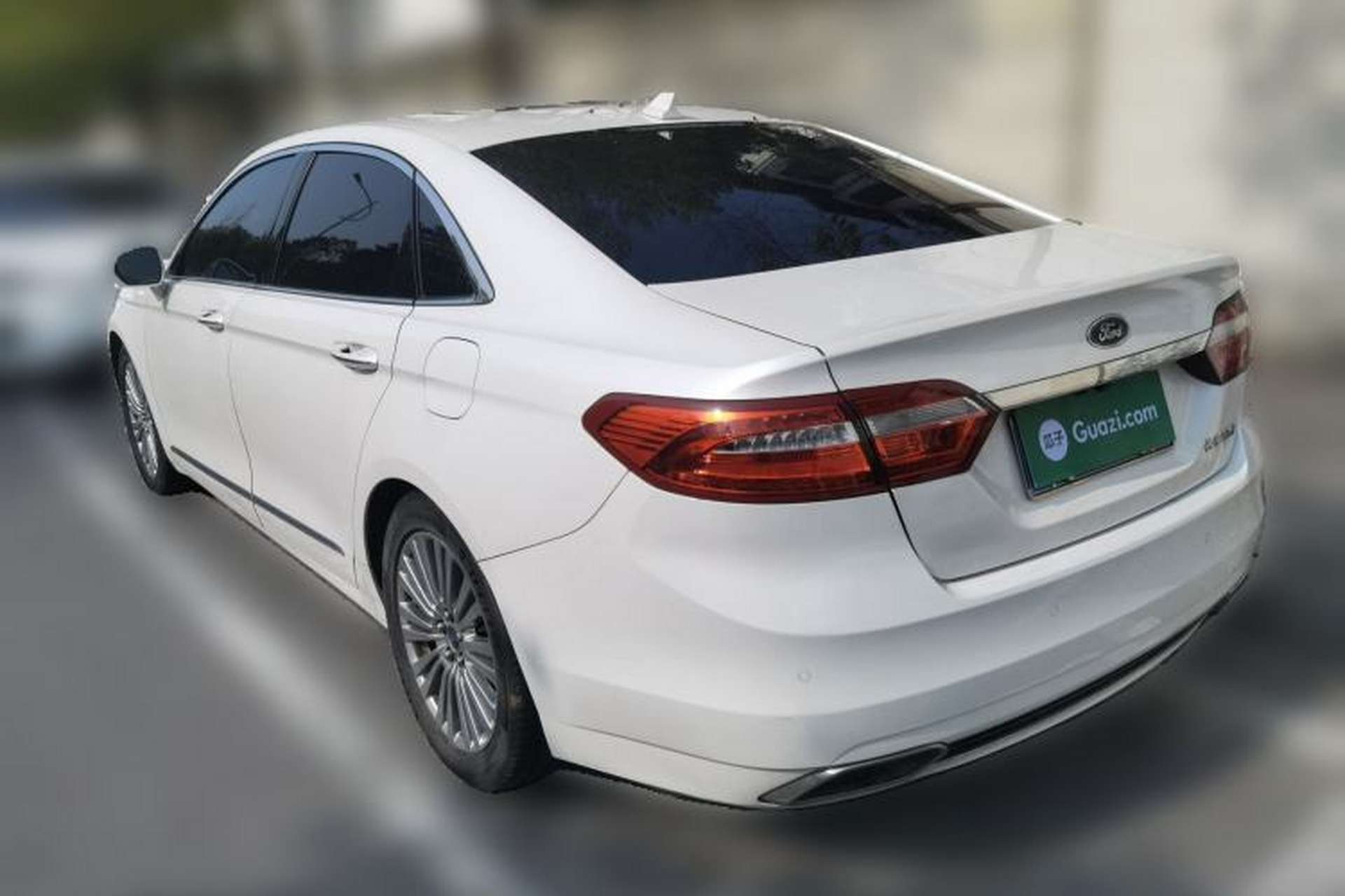 Used Ford Taurus 2017 EcoBoost 245 Luxury Model Rear Left 45 Deg