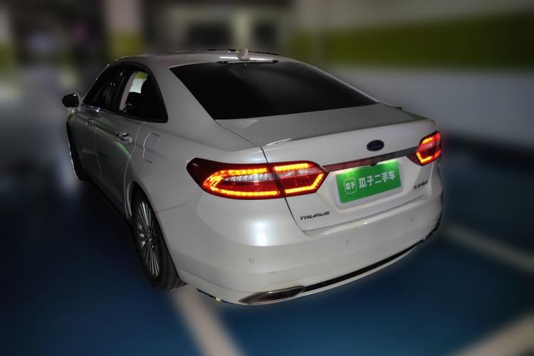 Used Ford Taurus 2017 EcoBoost 245 Luxury Model Rear Left 45 Deg