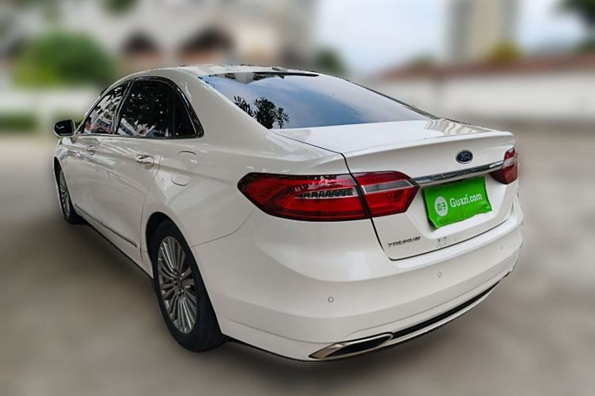 Used Ford Taurus 2017 EcoBoost 245 Luxury Model Rear Left 45 Deg