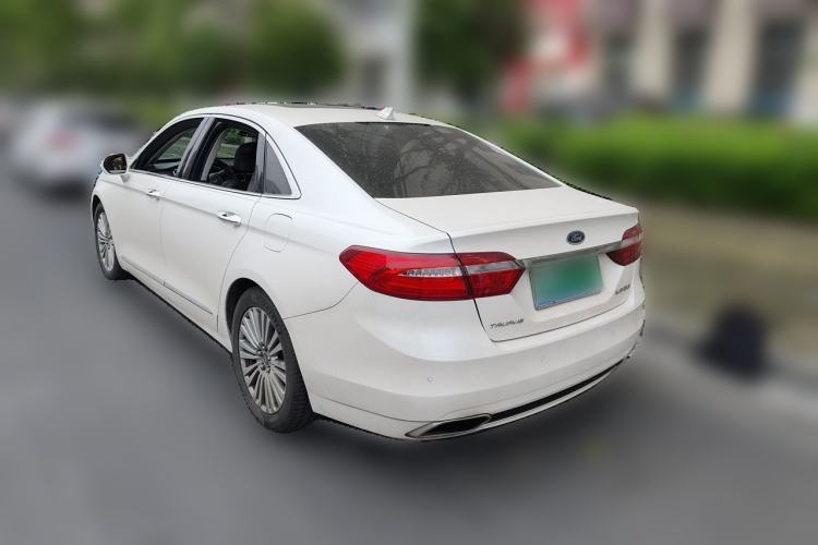 Used Ford Taurus 2017 EcoBoost 245 Luxury Model Rear Left 45 Deg