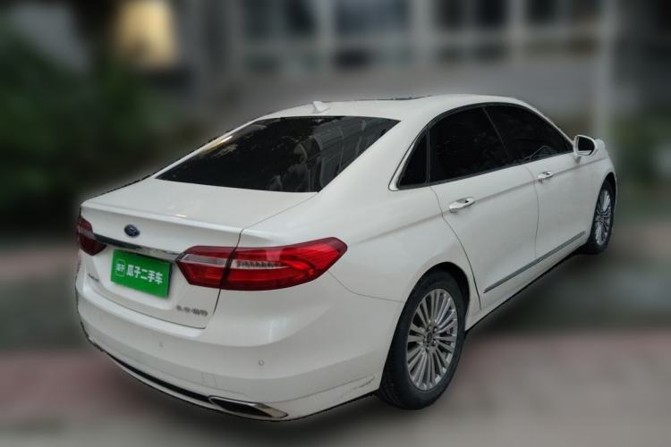 Used Ford Taurus 2017 EcoBoost 245 Luxury Model Rear Right 45 Deg