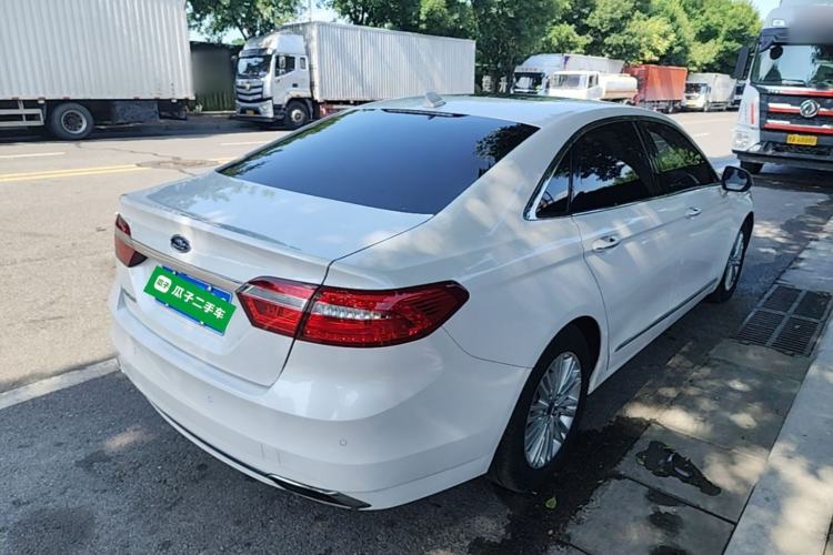 Used Ford Taurus 2017 EcoBoost 245 Fashion Edition Rear Right 45 Deg