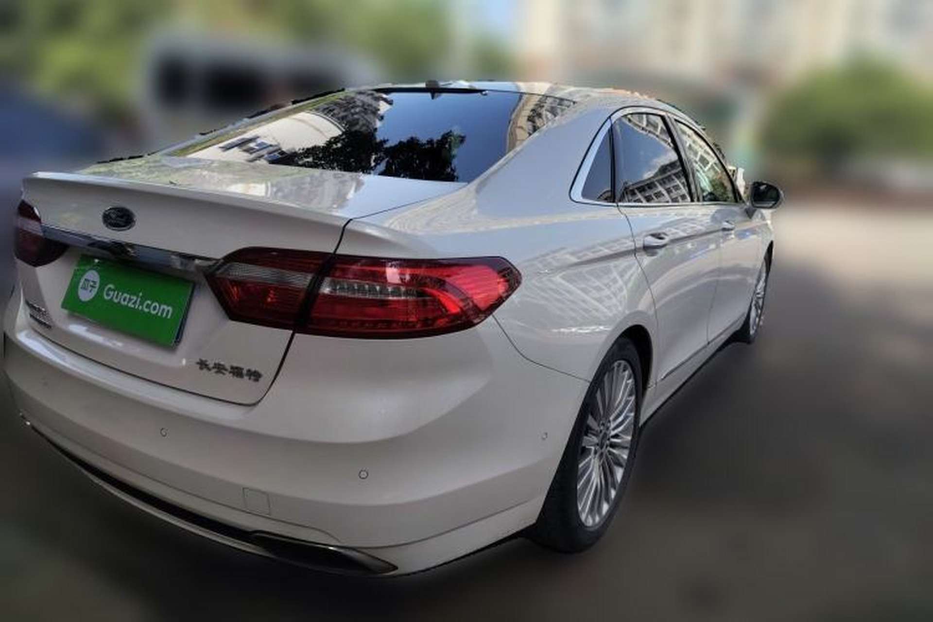 Used Ford Taurus 2017 EcoBoost 245 Flagship Model Rear Right 45 Deg