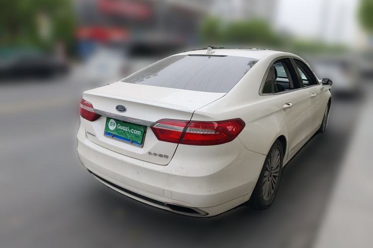 Used Ford Taurus 2017 EcoBoost 245 Luxury Model Rear Right 45 Deg