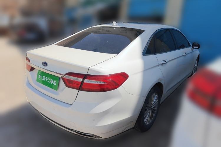 Used Ford Taurus 2017 EcoBoost 245 Fashion Edition Rear Right 45 Deg