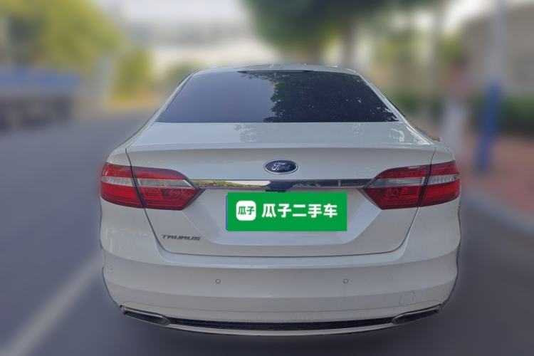 Used Ford Taurus 2017 EcoBoost 245 Luxury Model Rear