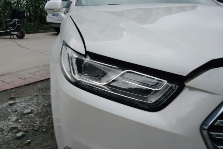 Used Ford Taurus 2017 EcoBoost 245 Luxury Model Right Front Headlight