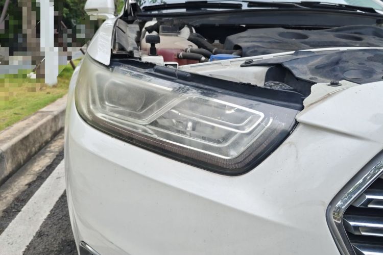 Used Ford Taurus 2017 EcoBoost 245 Fashion Edition Right Front Headlight
