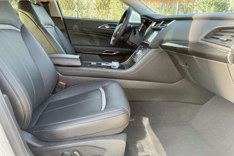 Used Ford Taurus 2017 EcoBoost 245 Luxury Model Right Front Seat