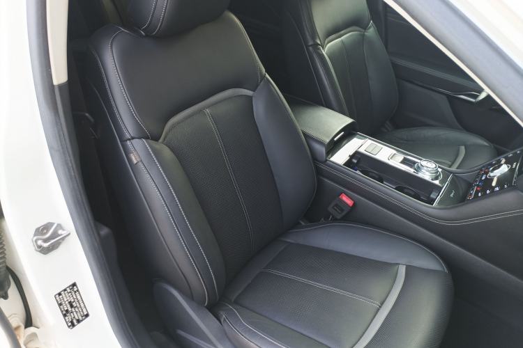 Used Ford Taurus 2017 EcoBoost 245 Luxury Model Right Front Seat